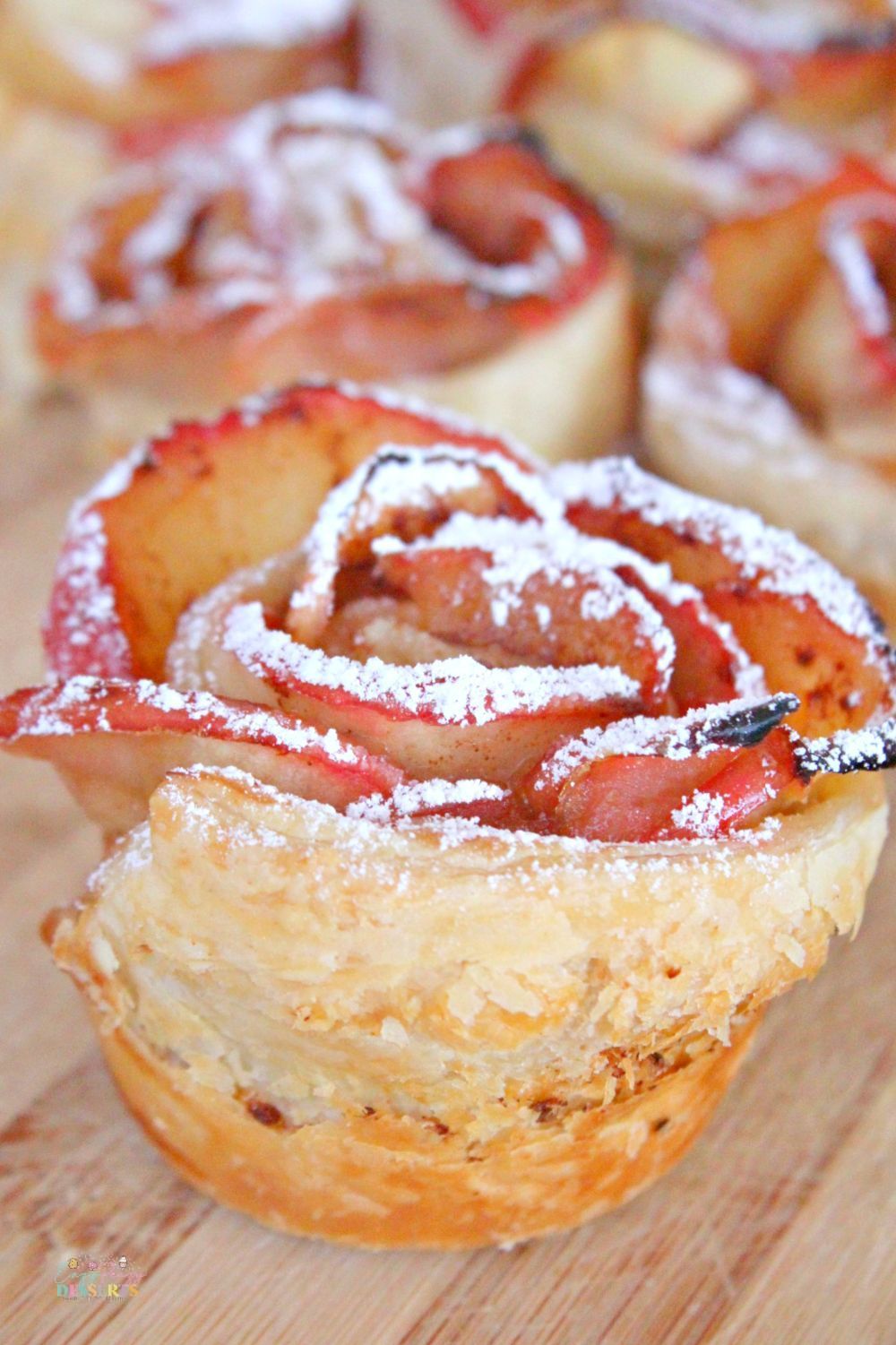 Apple roses puff pastry