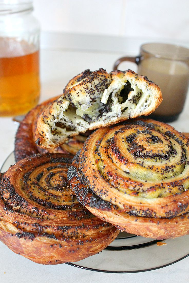 Image of poppy seed pastry