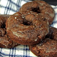 The world’s best BAKED CHOCOLATE DONUTS