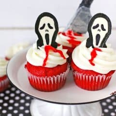 Scary Bloody HALLOWEEN CUPCAKES with scream toppers and knife toppers