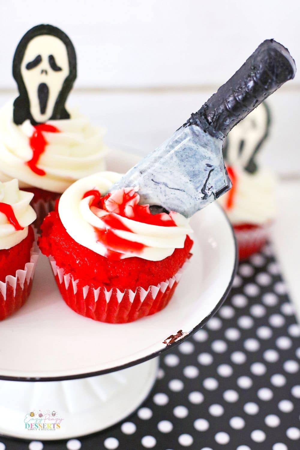 Scary Bloody HALLOWEEN CUPCAKES Eazy Peazy Desserts