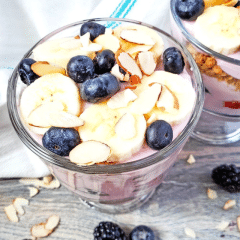 BERRY TRIFLE WITH YOGURT AND BANANA STORY